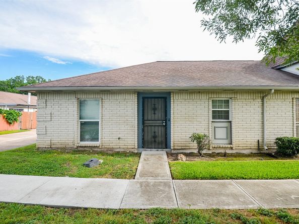 7323 Cook Road, Houston TX 77072