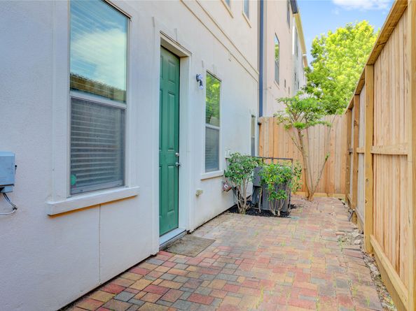 9617 Pemberton Crescent Drive, Houston TX 77025