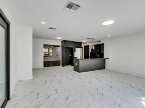 261 W Spreading Oak Drive, Houston TX 77076