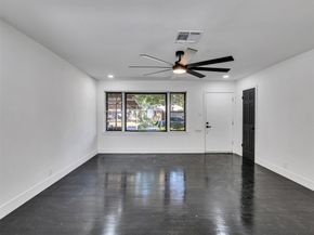 261 W Spreading Oak Drive, Houston TX 77076