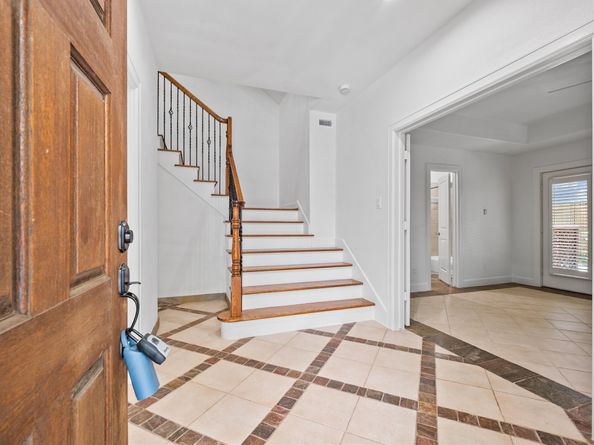 588 Bomar Street, Houston TX 77006