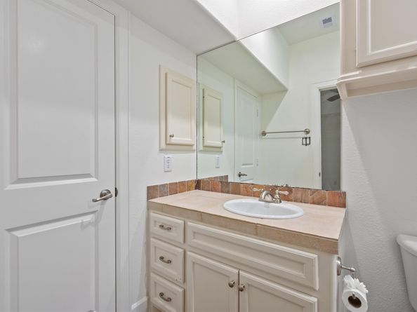588 Bomar Street, Houston TX 77006