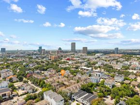 588 Bomar Street, Houston TX 77006