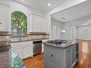 588 Bomar Street, Houston TX 77006
