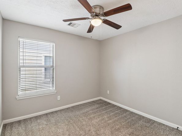 2666 Skyview Knoll Court, Houston TX 77047