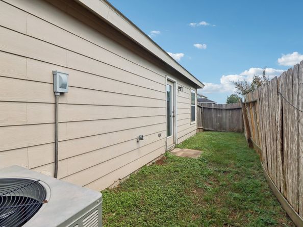 2666 Skyview Knoll Court, Houston TX 77047