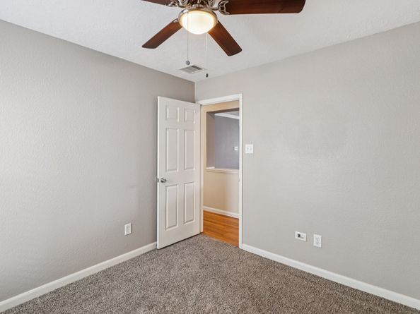 2666 Skyview Knoll Court, Houston TX 77047