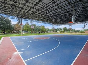 9209 Noel Street, Houston TX 77033