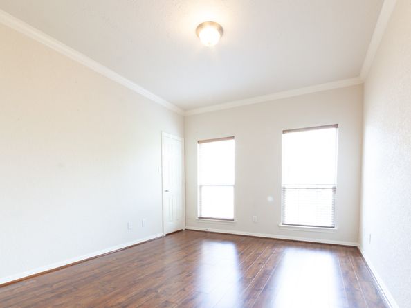 3206 Holly Thicket Drive, Houston TX 77042