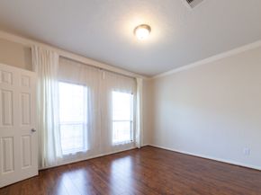 3206 Holly Thicket Drive, Houston TX 77042