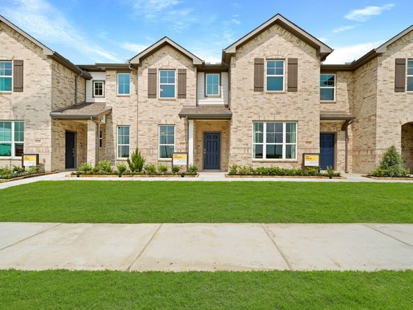 11910 Outer Bark Drive 15, Tomball TX 77375