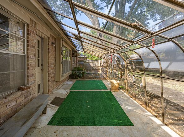 13806 Wickersham Lane, Houston TX 77077