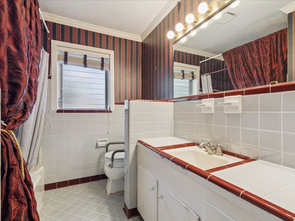 5109 Lido Lane, Houston TX 77092
