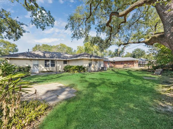 5109 Lido Lane, Houston TX 77092