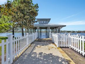 222 Breezy Way, The Woodlands TX 77380