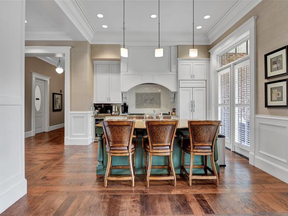 222 Breezy Way, The Woodlands TX 77380