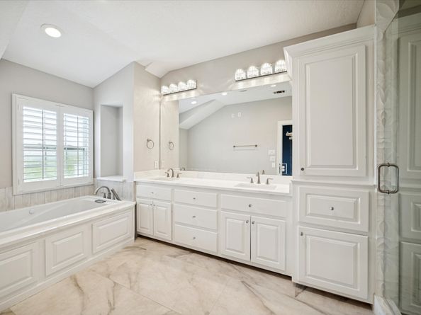 222 Breezy Way, The Woodlands TX 77380