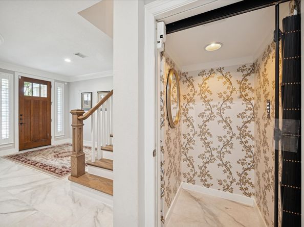 222 Breezy Way, The Woodlands TX 77380