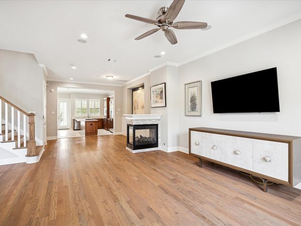 222 Breezy Way, The Woodlands TX 77380