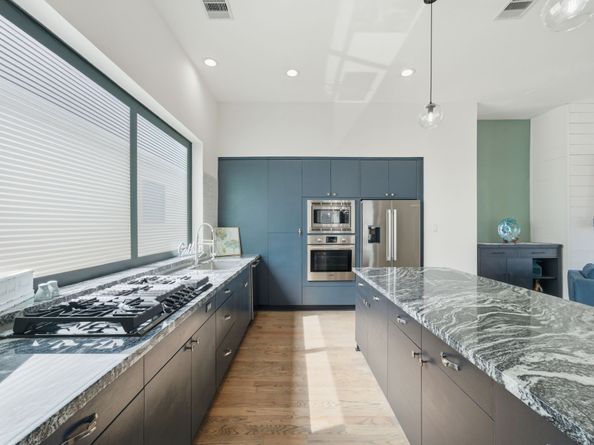 1436 W 24th Street, Houston TX 77008