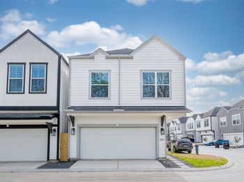 8402 Berry Green Lane