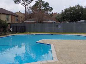902 Memorial Village Drive, Houston TX 77024