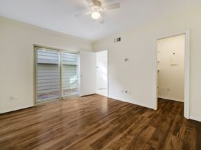 902 Memorial Village Drive, Houston TX 77024