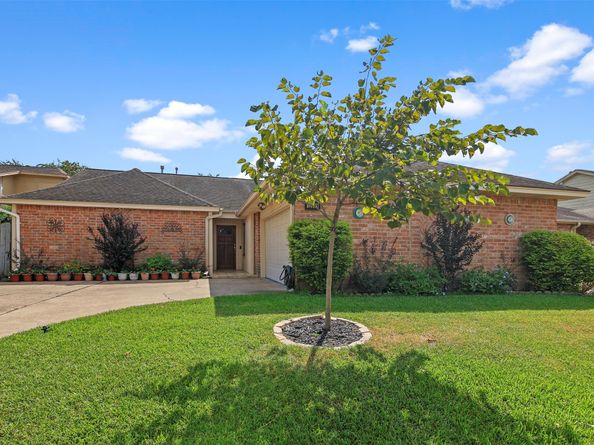 12839 Chimes Drive, Houston TX 77077