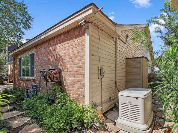 12839 Chimes Drive, Houston TX 77077