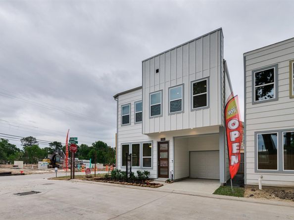 7713 Rainbow Close Lane, Houston TX 77055