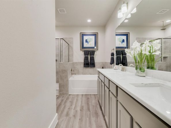 7713 Rainbow Close Lane, Houston TX 77055