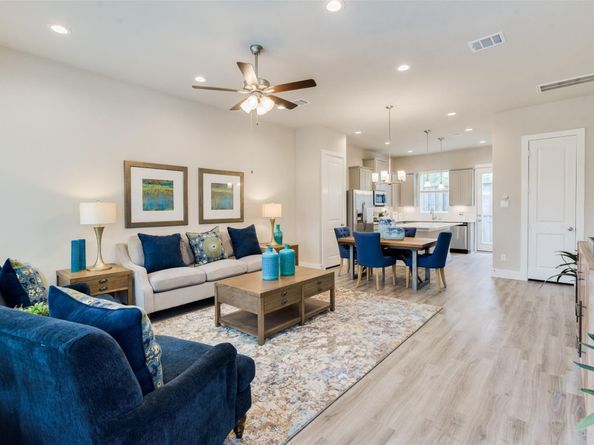 7713 Rainbow Close Lane, Houston TX 77055