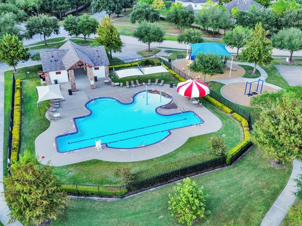 7503 Amber Village Circle, Richmond TX 77407