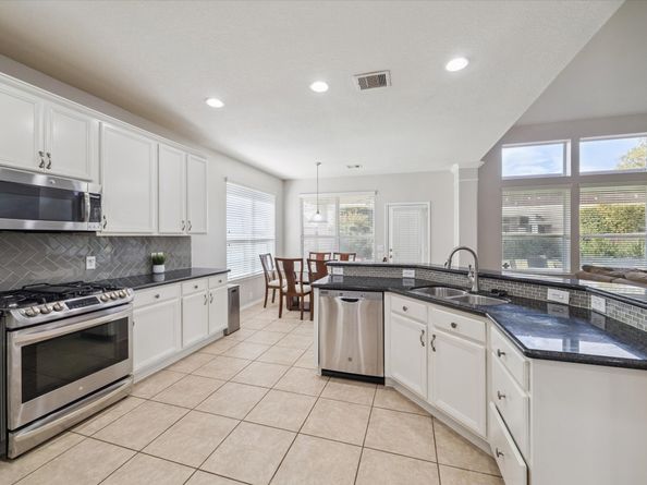 13815 Lake Livingston Drive, Houston TX 77044