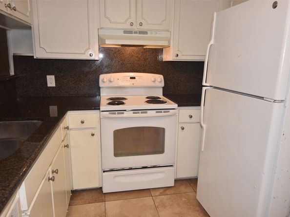 2585 Marilee Lane 2, Houston TX 77057