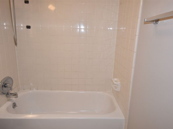 2585 Marilee Lane 2, Houston TX 77057