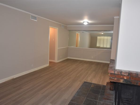 2585 Marilee Lane 2, Houston TX 77057