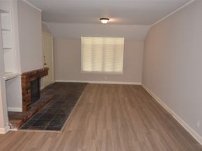 2585 Marilee Lane 2, Houston TX 77057