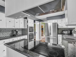 2826 Stetson Lane, Houston TX 77043