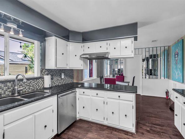 2826 Stetson Lane, Houston TX 77043