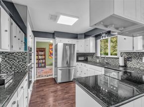 2826 Stetson Lane, Houston TX 77043