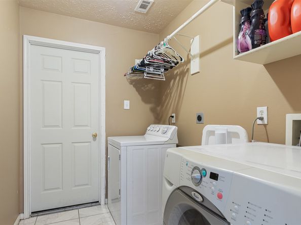 12422 Glenleigh Drive, Houston TX 77014