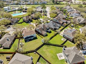 12422 Glenleigh Drive, Houston TX 77014