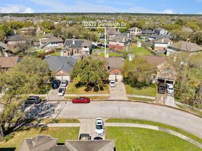 12422 Glenleigh Drive, Houston TX 77014