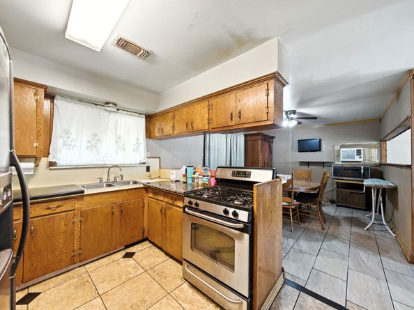 4924 Park Dr Drive, Houston TX 77023