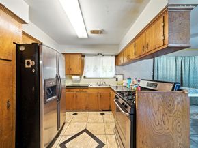 4924 Park Dr Drive, Houston TX 77023