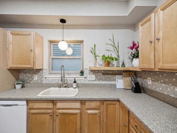 1608 Prairie Mark Lane, Houston TX 77077