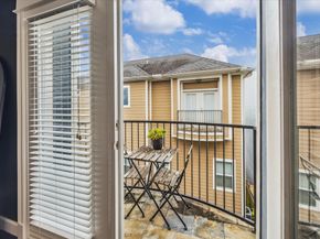 1431 W 25th Street, Houston TX 77008