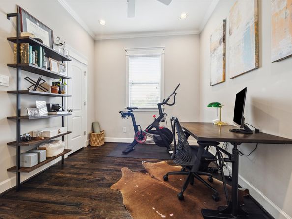 1431 W 25th Street, Houston TX 77008