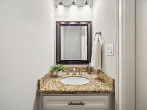 1431 W 25th Street, Houston TX 77008
